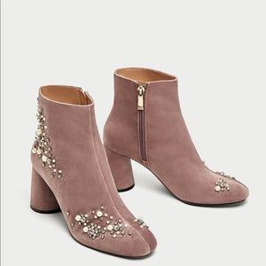 Velvet Pearls rose pink Zara boots